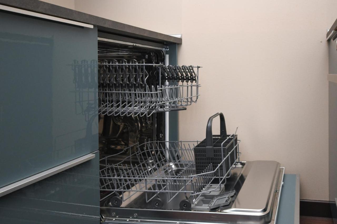Desenzanoloft Official Partner Marriott Homes & Villas - A Casa Di Sara Family Apartment With Private Parking 데센자노델가르다 외부 사진